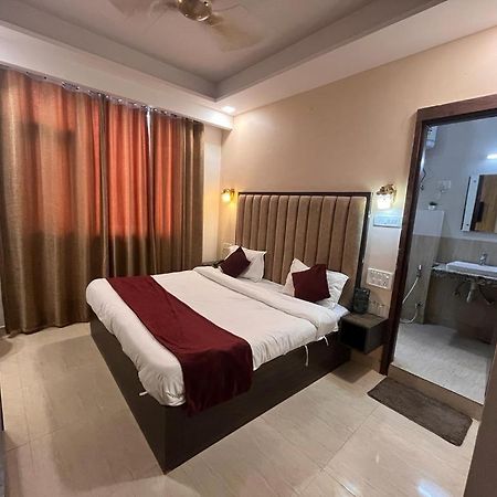 The Divine Oak Hotel Katra  Bagian luar foto