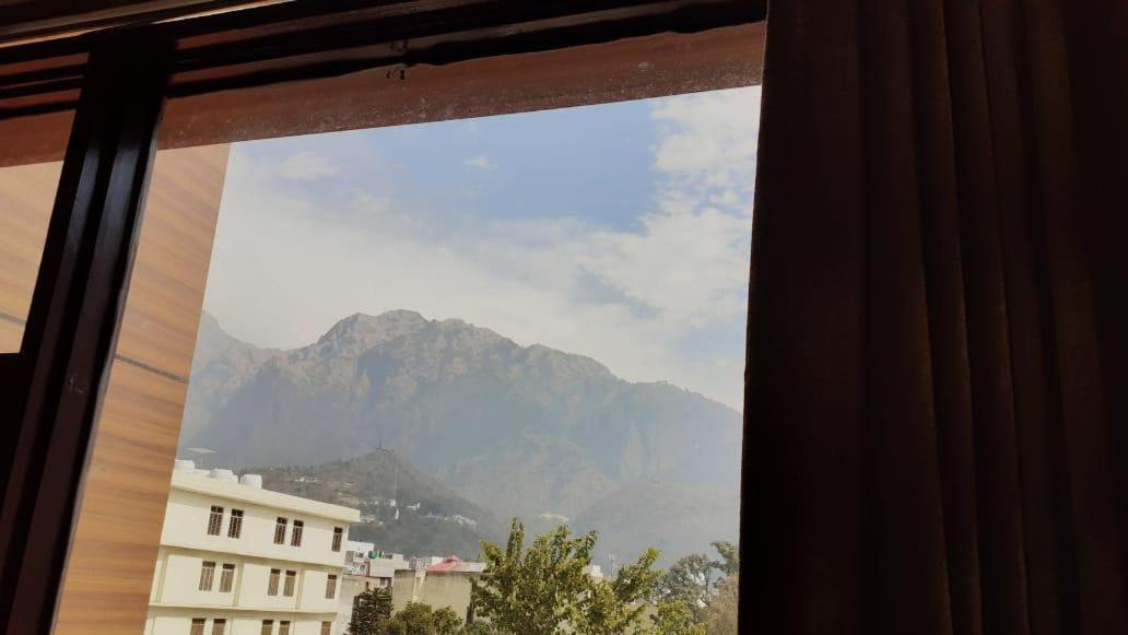 The Divine Oak Hotel Katra  Bagian luar foto