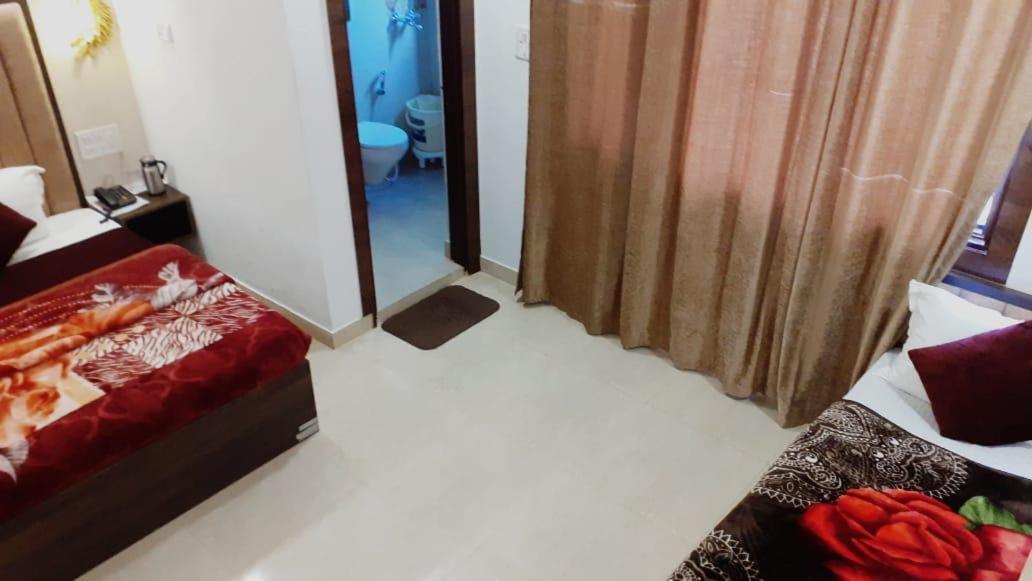 The Divine Oak Hotel Katra  Bagian luar foto