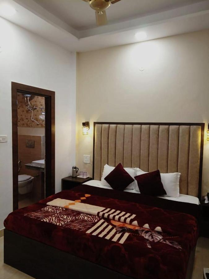 The Divine Oak Hotel Katra  Bagian luar foto