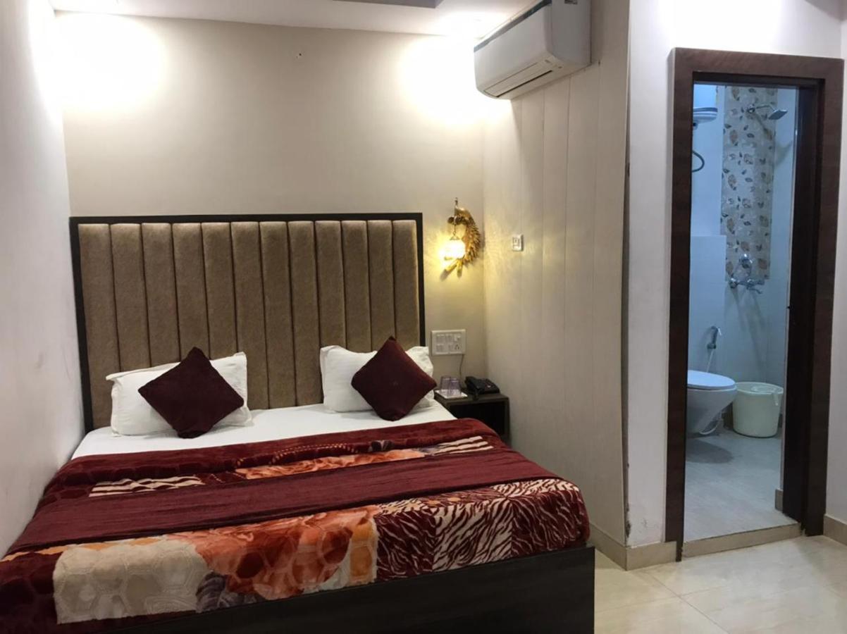 The Divine Oak Hotel Katra  Bagian luar foto